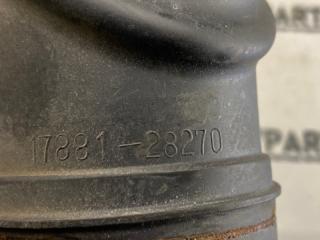 Патрубок воздушн.фильтра TOYOTA ESTIMA ACR50 2AZFE 17881-28270 5 ракурс Патрубок воздушн.фильтра TOYOTA ESTIMA ACR50 2AZFE 17881-28270 5 ракурс