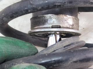 Стойка левая задняя SUBARU IMPREZA GE7 EJ203JP1AE 4 ракурс Стойка левая задняя SUBARU IMPREZA GE7 EJ203JP1AE 4 ракурс