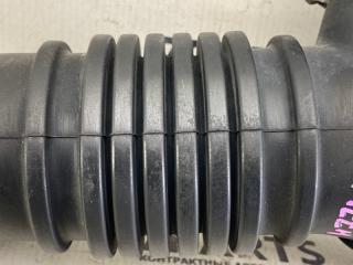 Патрубок воздушн.фильтра MITSUBISHI PAJERO IO H77W 4G94 MR539021 2 ракурс