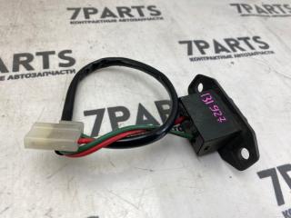 Контактная группа сдвижной двери правая задняя MAZDA BONGO BRAWNY SRE9V FE S52066680 2 ракурс