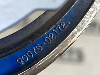 Эмблема TOYOTA PRIUS ZVW30 90975-02172 5 ракурс