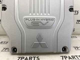 Пластиковая крышка на двс MITSUBISHI OUTLANDER GG2W 4B11 9499D992 2 ракурс