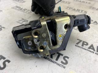 Замок двери правый передний TOYOTA AVENSIS AZT250 1AZFSE 6903002141 4 ракурс