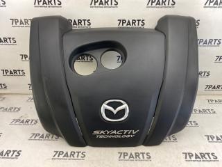Пластиковая крышка на двс MAZDA PREMACY