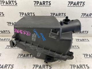 Корпус воздушного фильтра TOYOTA ISIS ZGM10 2ZR-FAE 17700-37270 3 ракурс Корпус воздушного фильтра TOYOTA ISIS ZGM10 2ZR-FAE 17700-37270 3 ракурс