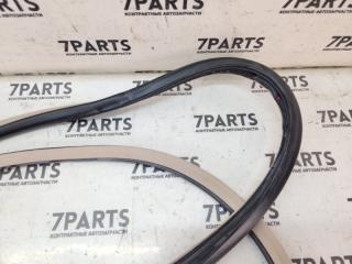 Уплотнение дверное заднее TOYOTA BREVIS JCG10 1JZFSE 2 ракурс