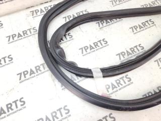 Уплотнительная резинка TOYOTA RAUM EXZ10 5EFE 6788146010 5 ракурс