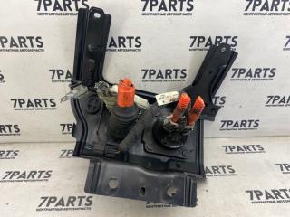 Зарядное гнездо NISSAN LEAF AZE0 EM57 5 ракурс