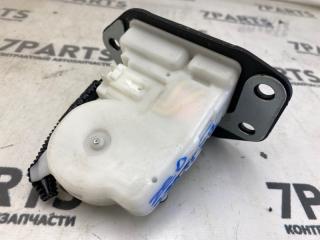 Замок 5-й двери NISSAN LEAF ZE0 EM61 4 ракурс