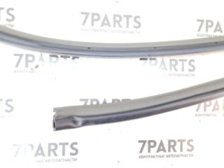 Уплотнение дверное левое заднее TOYOTA BELTA KSP92 1KRFE 6233252080E0 2 ракурс