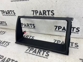 Консоль магнитофона TOYOTA ISIS ZGM11 3ZRFAE 3 ракурс
