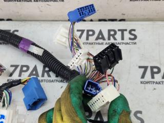 Коса салона правая TOYOTA BREVIS JCG10 1JZFSE ,82161-51162 3 ракурс