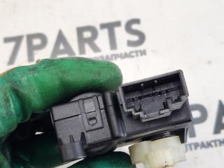 Сервопривод заслонок печки NISSAN LEAF AZE0 EM57 ,T1008566R 3 ракурс