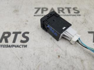 Кнопка NISSAN LEAF AZE0 EM57 251723NF0A 3 ракурс