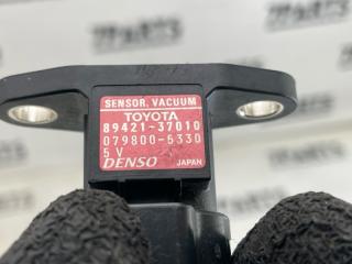 Map-сенсор TOYOTA DYNA XZU308 89421-37010 3 ракурс