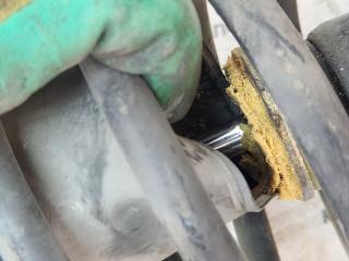 Стойка правая задняя MITSUBISHI DION CR9W 4G63 3 ракурс