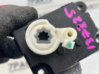 Сервопривод заслонок печки NISSAN TIIDA LATIO SJC11 MR18DE ,T1009533P 3 ракурс
