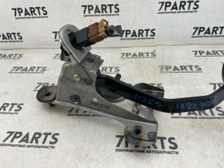 Педаль сцепления NISSAN TIIDA LATIO SJC11 MR18DE 46503ED000 3 ракурс