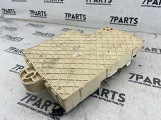 Блок предохранителей правый TOYOTA MARK II JZX110 1JZFSE 8273022051 4 ракурс