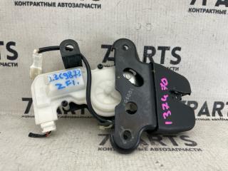 Замок багажника HONDA CR-Z ZF1 LEA 2 ракурс Замок багажника HONDA CR-Z ZF1 LEA 2 ракурс