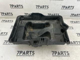 Запчасть подставка под аккумулятор MAZDA TRIBUTE 2002