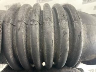 Патрубок воздушн.фильтра MITSUBISHI AIRTREK CU2W 4G63 MR571374 4 ракурс Патрубок воздушн.фильтра MITSUBISHI AIRTREK CU2W 4G63 MR571374 4 ракурс