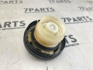 Крышка топливного бака TOYOTA PROGRES JCG10 1JZFSE 2 ракурс
