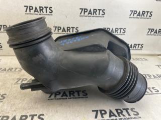 Патрубок воздушн.фильтра TOYOTA CROWN JZS171 1JZGE 17893-46150 2 ракурс Патрубок воздушн.фильтра TOYOTA CROWN JZS171 1JZGE 17893-46150 2 ракурс