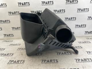 Корпус воздушного фильтра TOYOTA PROGRES JCG10 1JZFSE 17700-46460 2 ракурс Корпус воздушного фильтра TOYOTA PROGRES JCG10 1JZFSE 17700-46460 2 ракурс
