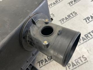 Корпус воздушного фильтра TOYOTA LAND CRUISER UZJ100 2UZFE 17700-50170 5 ракурс