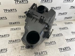 Корпус воздушного фильтра TOYOTA RACTIS NCP120 1NZFE 17700-21120 2 ракурс Корпус воздушного фильтра TOYOTA RACTIS NCP120 1NZFE 17700-21120 2 ракурс