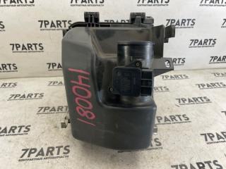 Корпус воздушного фильтра TOYOTA RACTIS NCP120 1NZFE 17700-21120 4 ракурс Корпус воздушного фильтра TOYOTA RACTIS NCP120 1NZFE 17700-21120 4 ракурс