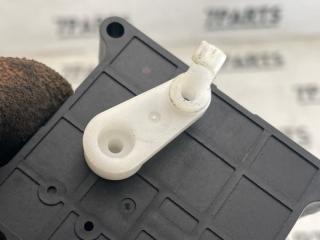Сервопривод заслонок печки NISSAN KIX H59A 4A30 MR460624 3 ракурс