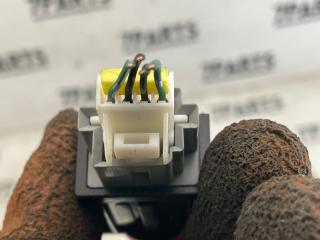 Кнопка аварийной сигнализации NISSAN KIX H59A 4A30 5 ракурс