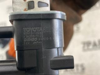 Вакуумный клапан DAIHATSU THOR M900S 1KRFE 90910-12282 4 ракурс