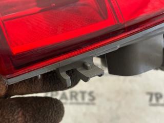 Стоп левый задний TOYOTA ISIS ZNM10 1ZZFE 44-64 4 ракурс