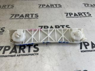 Крепление бампера правое переднее NISSAN BLUEBIRD SYLPHY KG11 MR20DE 2 ракурс