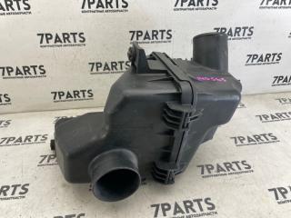 Корпус воздушного фильтра SUZUKI AERIO RB21S M15A 3 ракурс