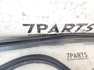 Уплотнительная резинка MAZDA TRIBUTE EPEW YF E11262761B 3 ракурс