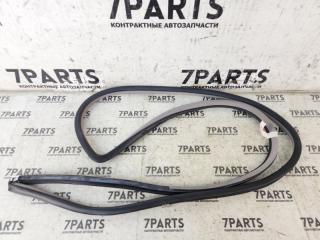 Уплотнительная резинка правая передняя TOYOTA MARK II WAGON BLIT GX110 1GFE 6231122130B0 2 ракурс