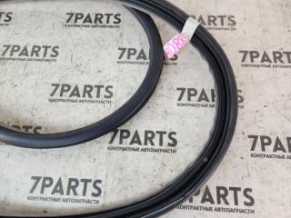 Уплотнительная резинка левая передняя TOYOTA MARK II WAGON BLIT GX110 1GFE 6231222130B0 4 ракурс