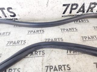 Уплотнительная резинка левая передняя MAZDA TRIBUTE EPEW YF E11259761B 3 ракурс