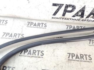 Уплотнительная резинка левая задняя TOYOTA PREMIO NZT260 1NZFE 62332-20180 3 ракурс