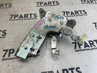 Замок двери TOYOTA PORTE NNP10 2NZFE 6938052050 3 ракурс