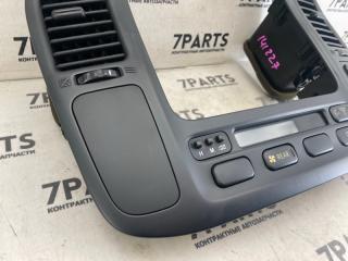 Консоль магнитофона TOYOTA LAND CRUISER UZJ100 2UZFE 3 ракурс