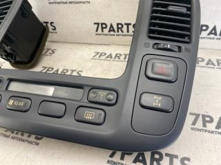 Консоль магнитофона TOYOTA LAND CRUISER UZJ100 2UZFE 4 ракурс