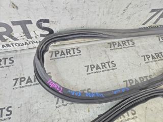 Уплотнительная резинка MAZDA PREMACY CP8W FPDE C10062761B 2 ракурс