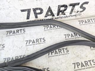 Уплотнительная резинка MAZDA PREMACY CP8W FPDE C10062761B 3 ракурс
