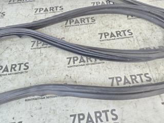 Уплотнительная резинка MAZDA PREMACY CP8W FPDE C10062761B 5 ракурс