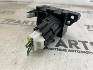 Кнопка MITSUBISHI GRANDIS NA4W 4G69 2 ракурс
